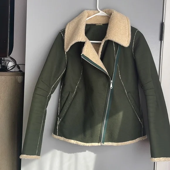 Quin green faux Shearling Moro bomber jacket, size S
